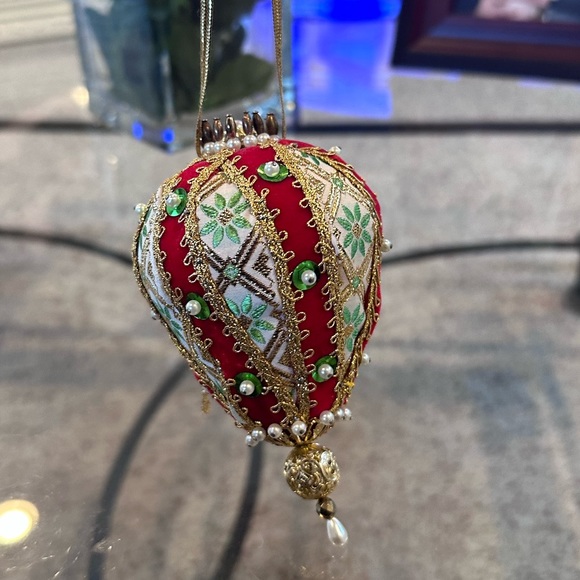 Vintage hand made ornament - Picture 3 of 6